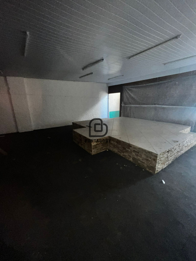 local comercial en centro de Maldonado