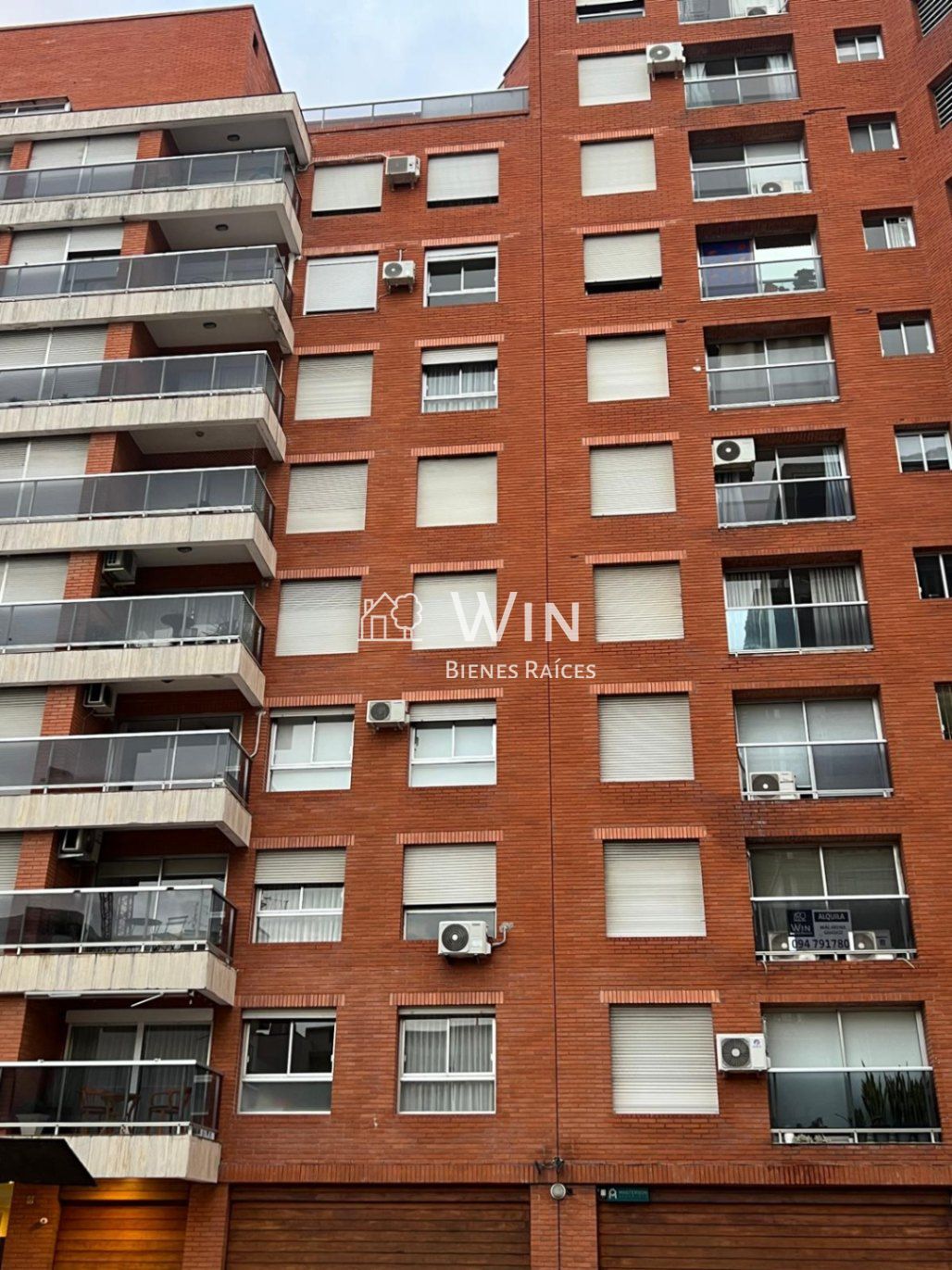 Alquiler Apartamento 1 dormitorio amueblado, garaje grande Punta Carretas Golf
