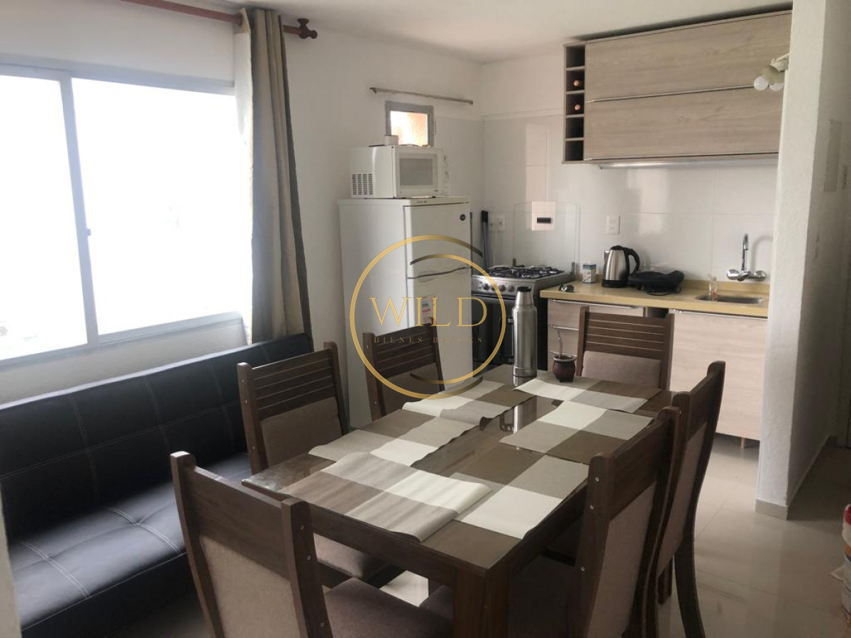 Venta Apartamento de 1 dormitorio en La Península, sobre Av. Gorlero.