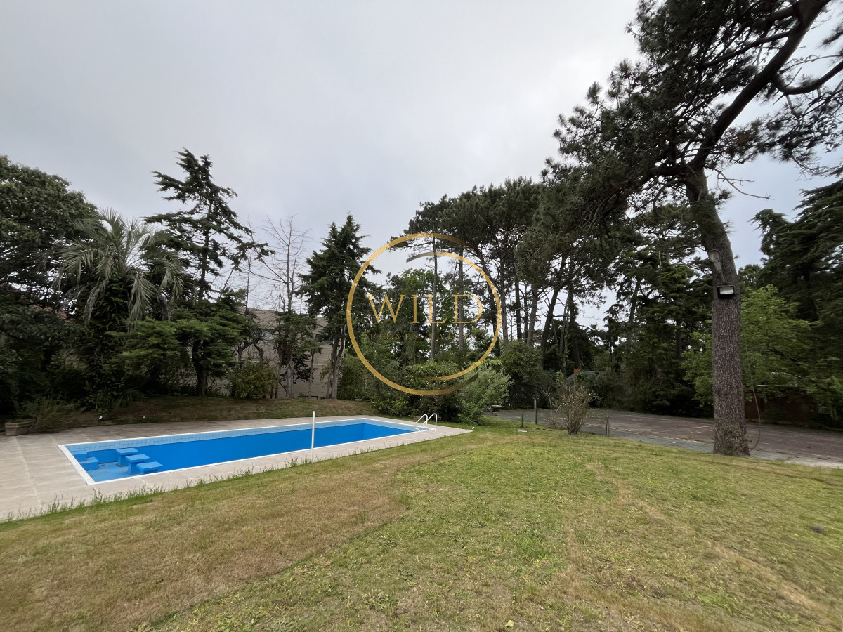 Casa En Venta o alquiler anual, Zona Cantegril.