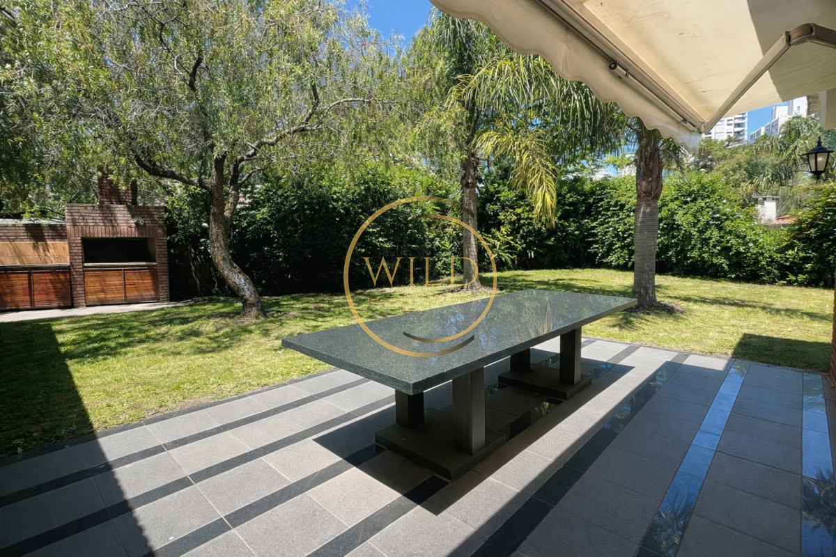 Casa a pasos del mar en Playa Mansa · Foto 11