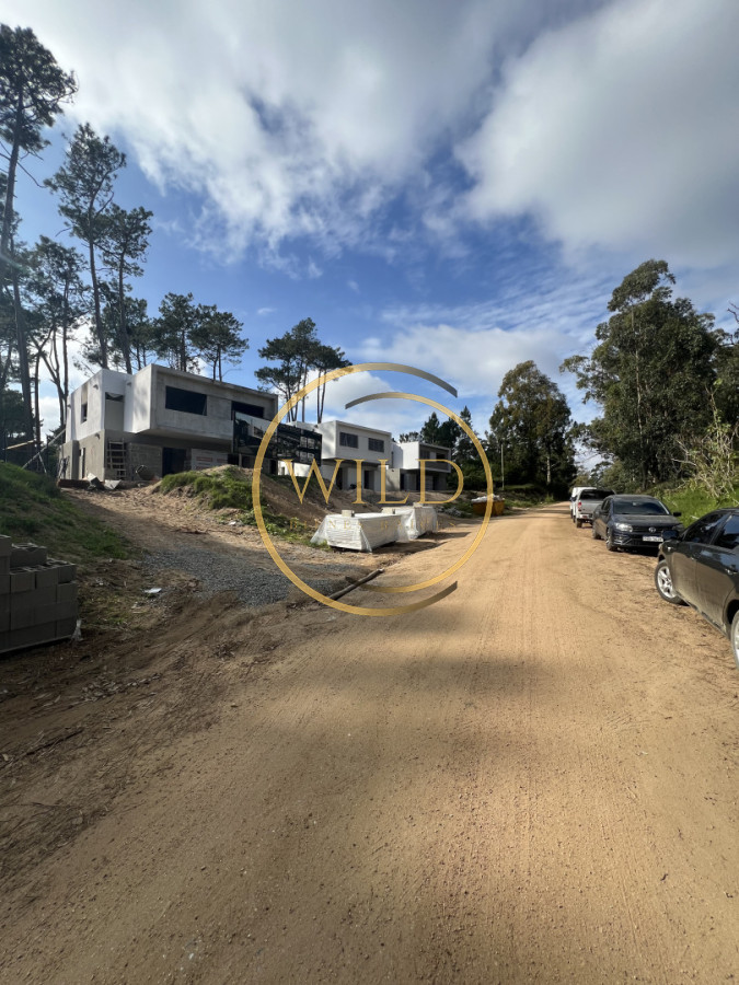 Casa a estrenar en Pinares. Precio lanzamiento. Punta del Este