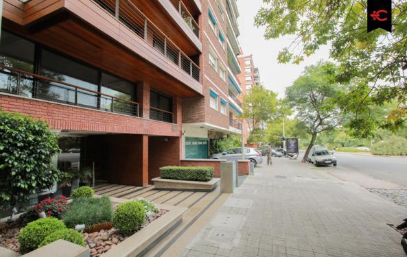 Alquiler apartamento de lujo | Vista al mar y al Club de Golf | 3dorm + servicio