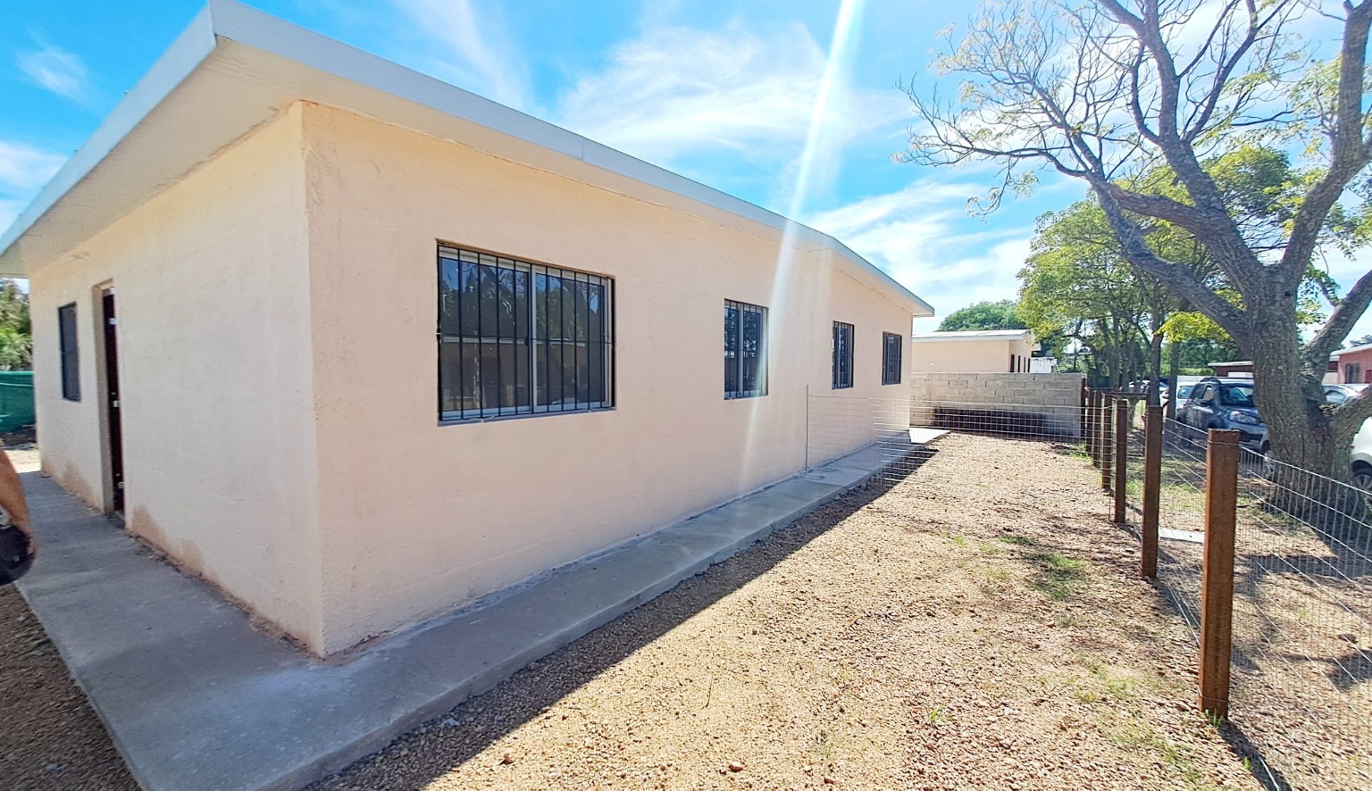 Alquiler|A estrenar casas en complejo cerrado|2 dormitorios|Cochera|patio|75 mtr
