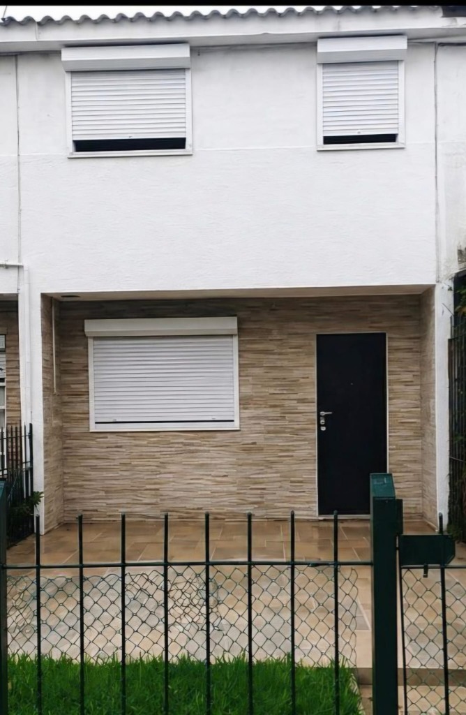 Inversión/Próximo Av.Lezica /Venta dúplex 3 Dorm /con renta $20.000Vto. Dic 2027