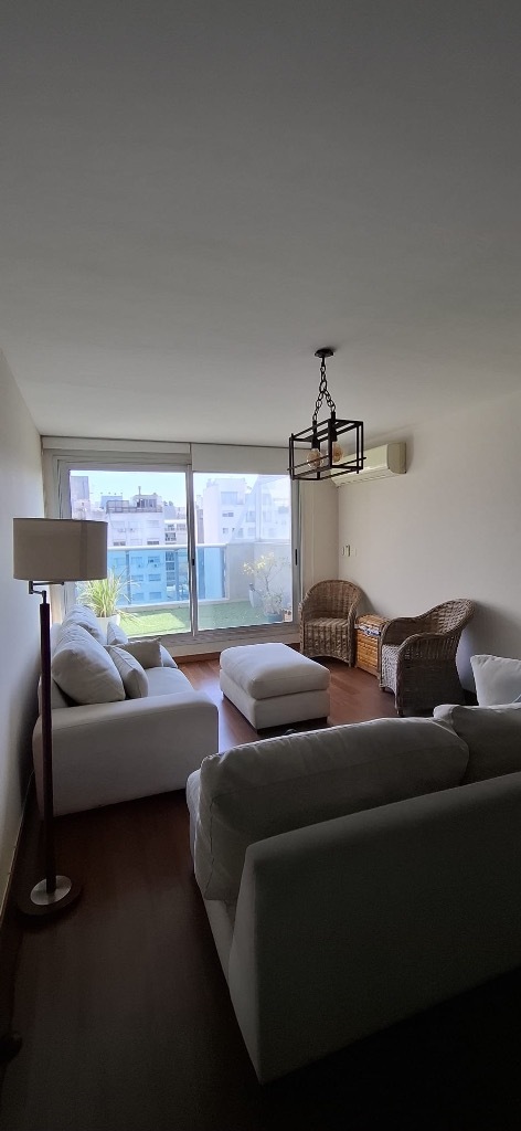 Alquiler de Penthouse en Punta Carretas con cochera y terraza