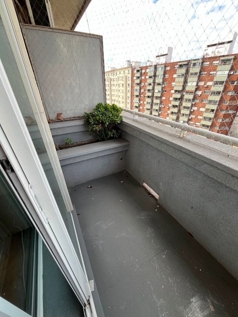 Alquiler Apartamento 3 Dormitorios | 2 baños | Reciclado a nuevo | Centro · Foto 12