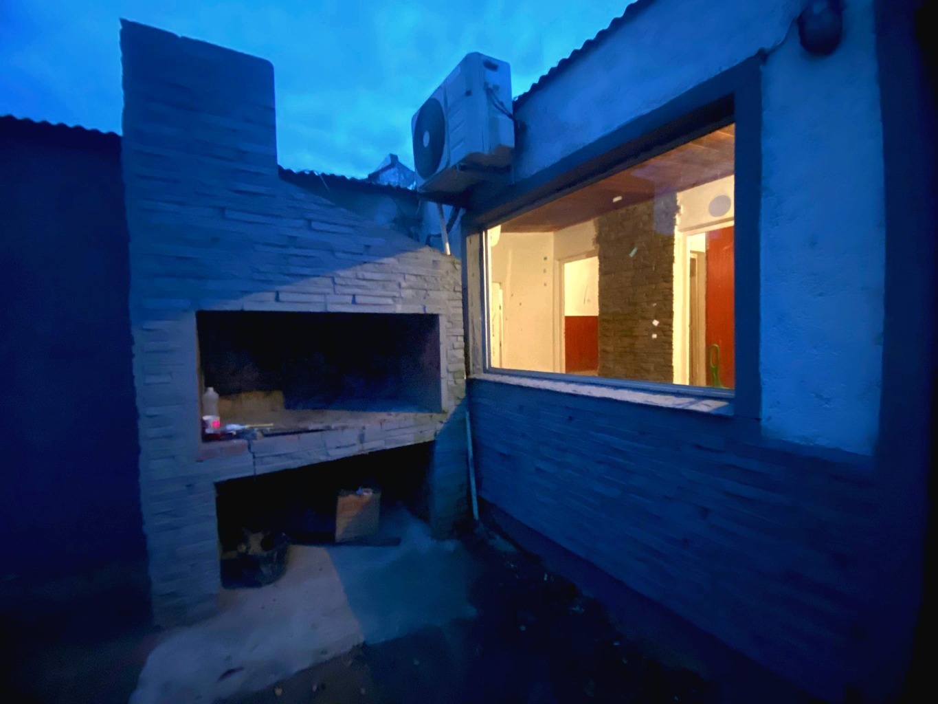 Alquiler\Casa 3 dormitorios\Santiago Vazquez\Hermosa Propiedad\Garaje Cerrado.