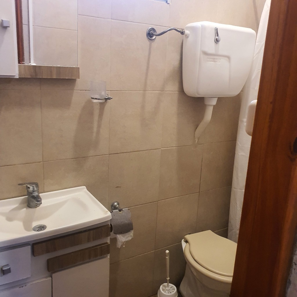 Alquiler/Paya Pascual/Amoblado en su Totalidad/2 dormitorios/Lugar para Auto. · Foto 2