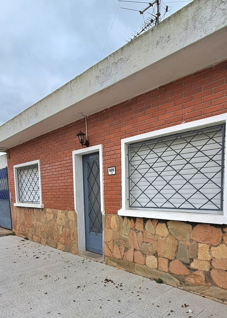 Alquiler/Chalet 3 dormitorios/Ubicación inmejorable/Sofima/ciudad del plata.