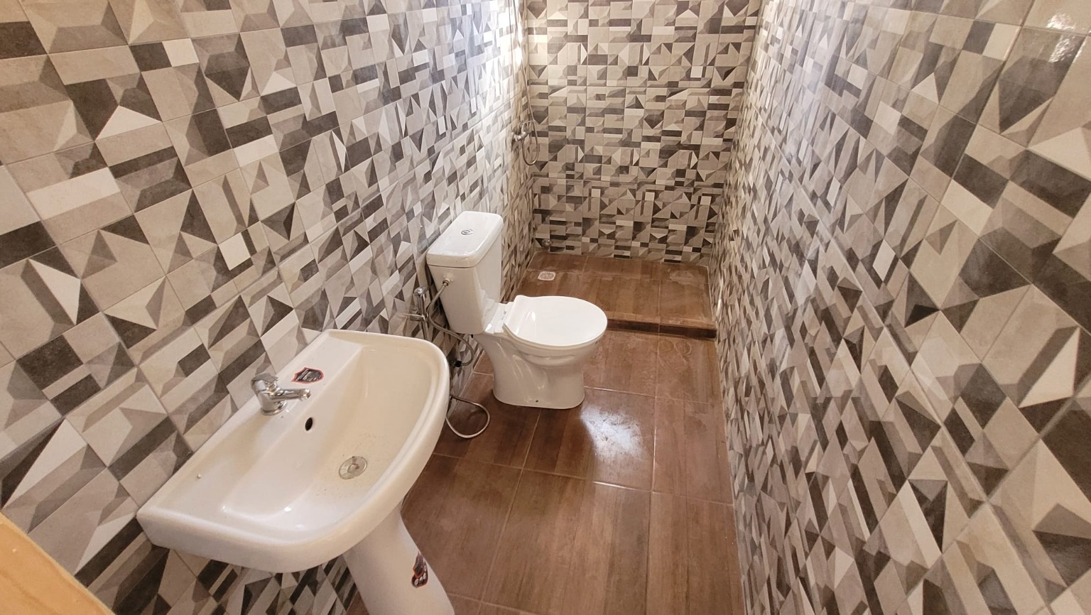 ALQUILER en MANGA, CASAS 2 DORMITORIOS COCHERA PATIO predio cercado próx Belloni · Foto 11