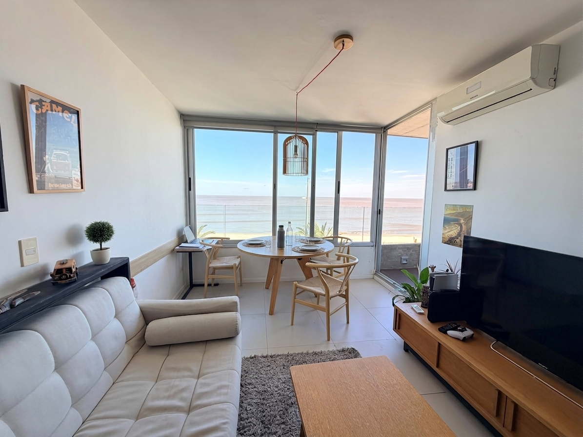 APARTAMENTO AMUEBLADO 1 dormitorio /frente a la playa+terraza+jacuzzi+parrillero · Foto 2