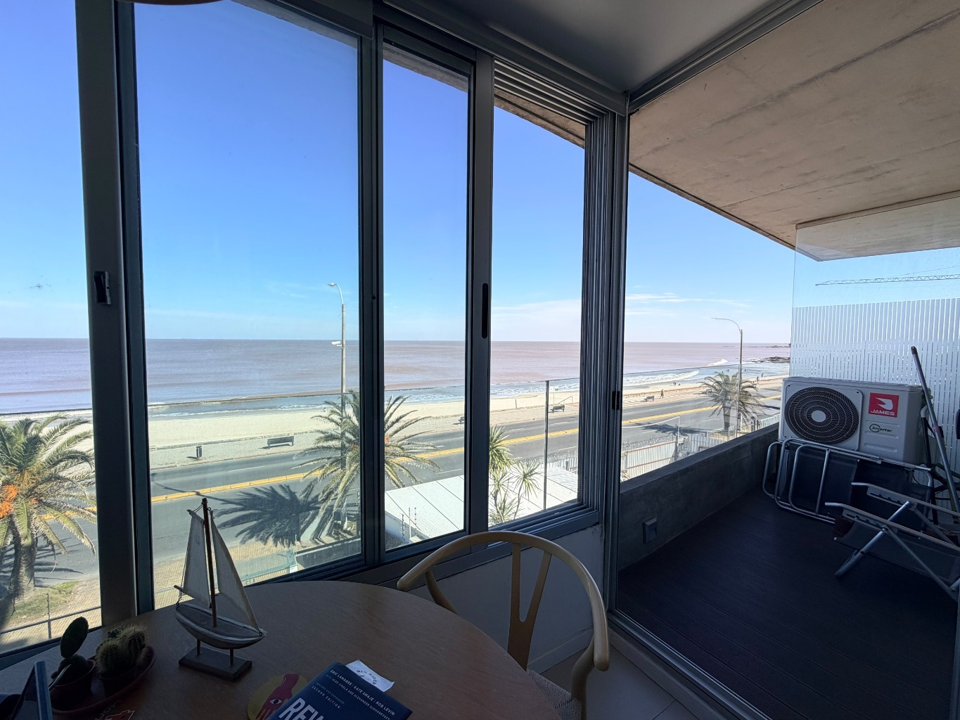 APARTAMENTO AMUEBLADO 1 dormitorio /frente a la playa+terraza+jacuzzi+parrillero · Foto 6