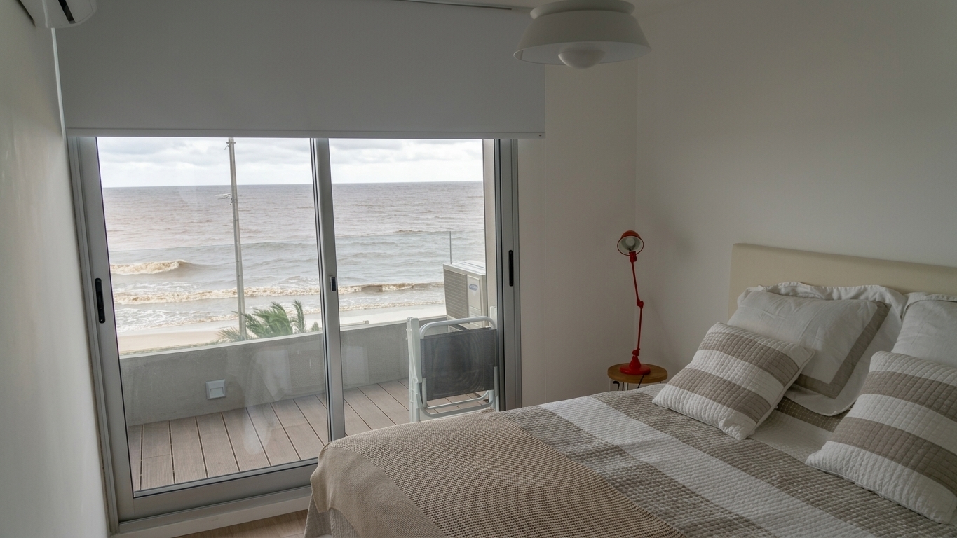 APARTAMENTO AMUEBLADO 1 dormitorio /frente a la playa+terraza+jacuzzi+parrillero · Foto 8