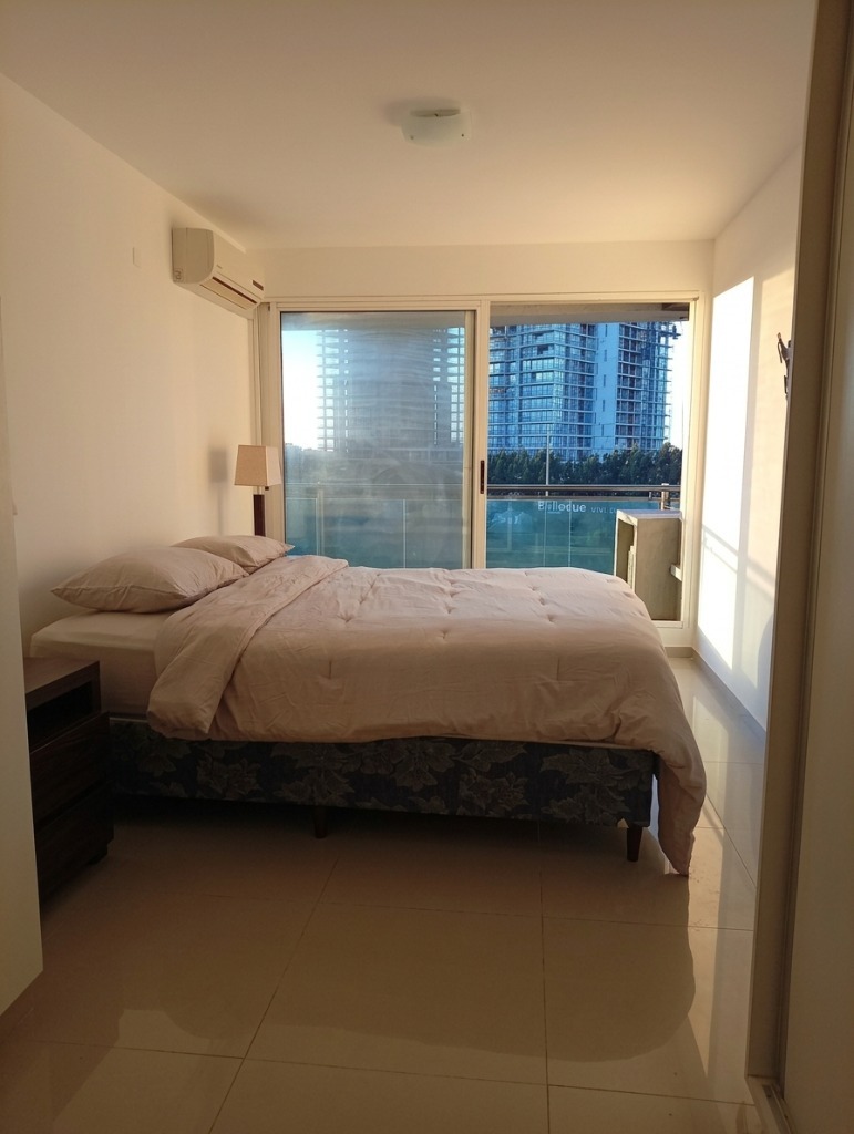 Apto Categoria FRENTE/1dor+balcon/cochera,Gim/Seguridad/mt Hilton · Foto 6