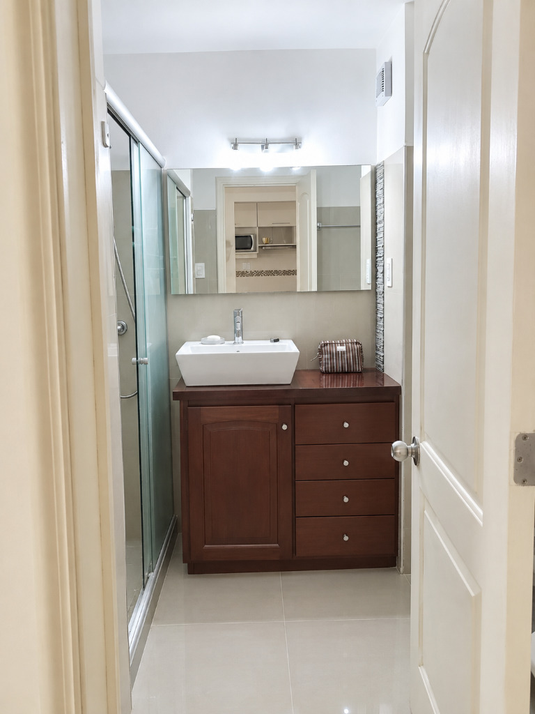 Apto Categoria FRENTE/1dor+balcon/cochera,Gim/Seguridad/mt Hilton · Foto 10