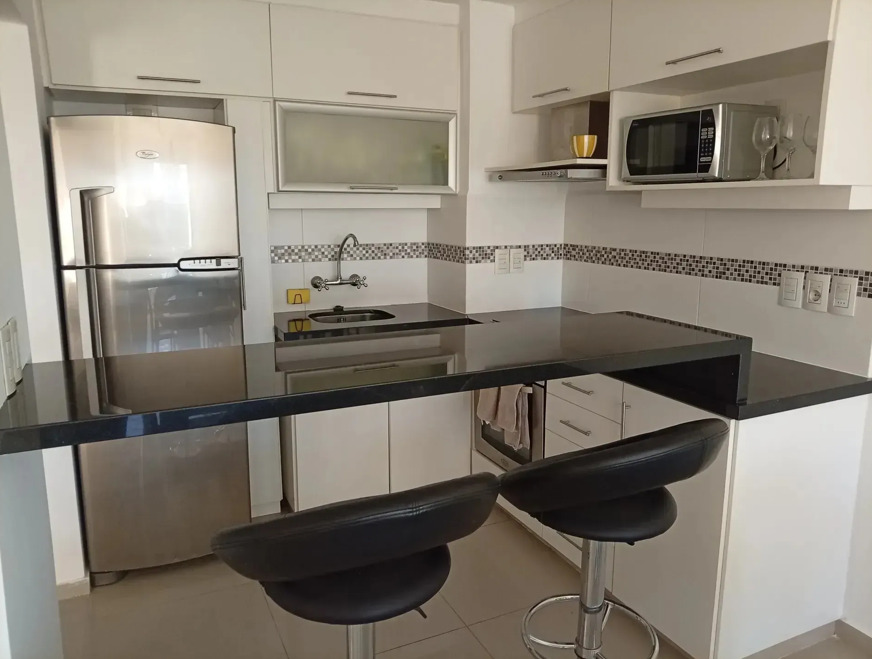 Apto Categoria FRENTE/1dor+balcon/cochera,Gim/Seguridad/mt Hilton · Foto 7
