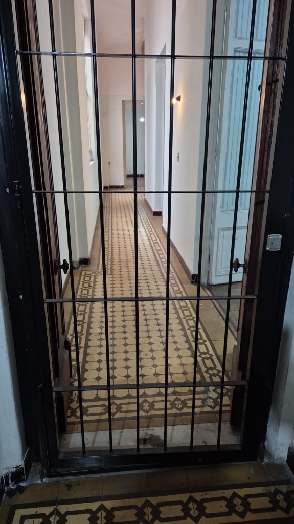 Alquiler/CENTRO/Apartamento 4 dormitorios/Ideal Estudiante/Metros de Av,Uruguay · Photo 2