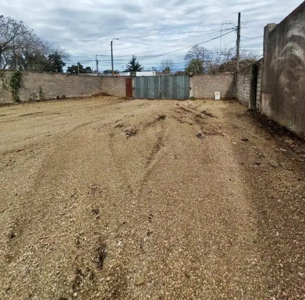 Alquiler Terreno 735m2/Terreno potencial logístico comercial/Peñarol/Montevideo · Photo 3