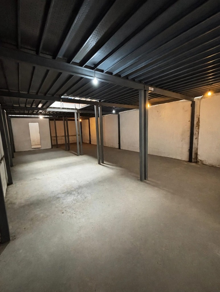 Galpón Palermo depósito o taller 2 niveles 280m2 · Foto 1