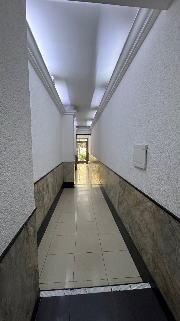 Monoambiente en Alquiler, Centro 18 y Yi. Bajos gastos comunes · Foto 2