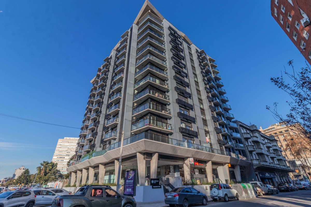 Alquiler Apartamento 3 dormitorios con cochera