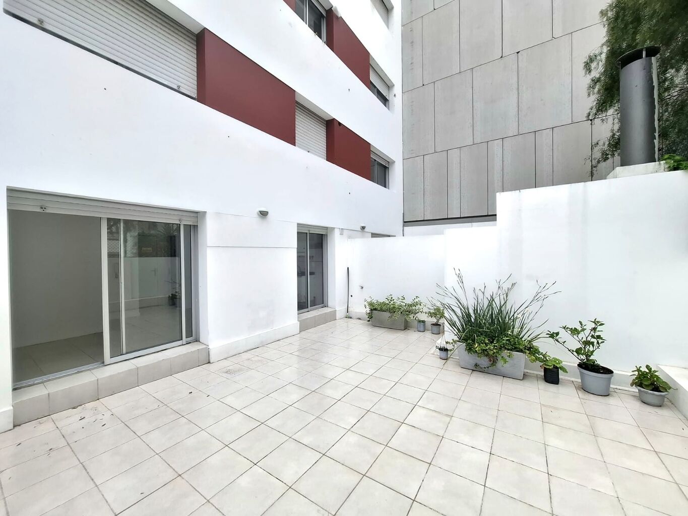 Alquiler de monoambiente con patio en Puerto del Buceo · Foto 9