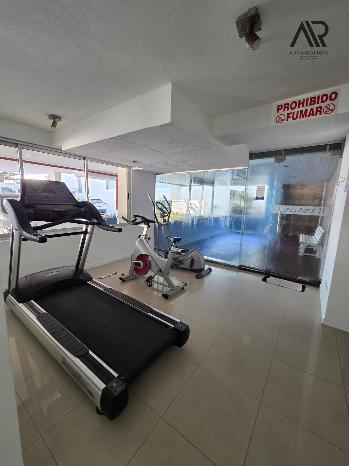 Apartamento en alquiler c/ cochera en Playa Mansa · Foto 6