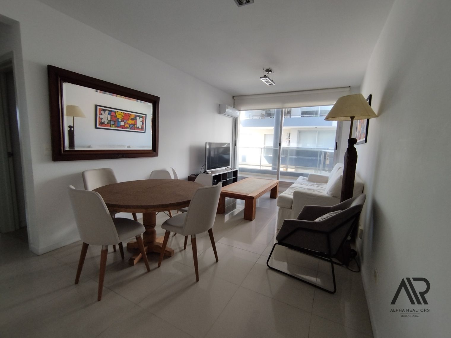 Apartamento en venta 2 dormitorios con balcón terraza en Puerto