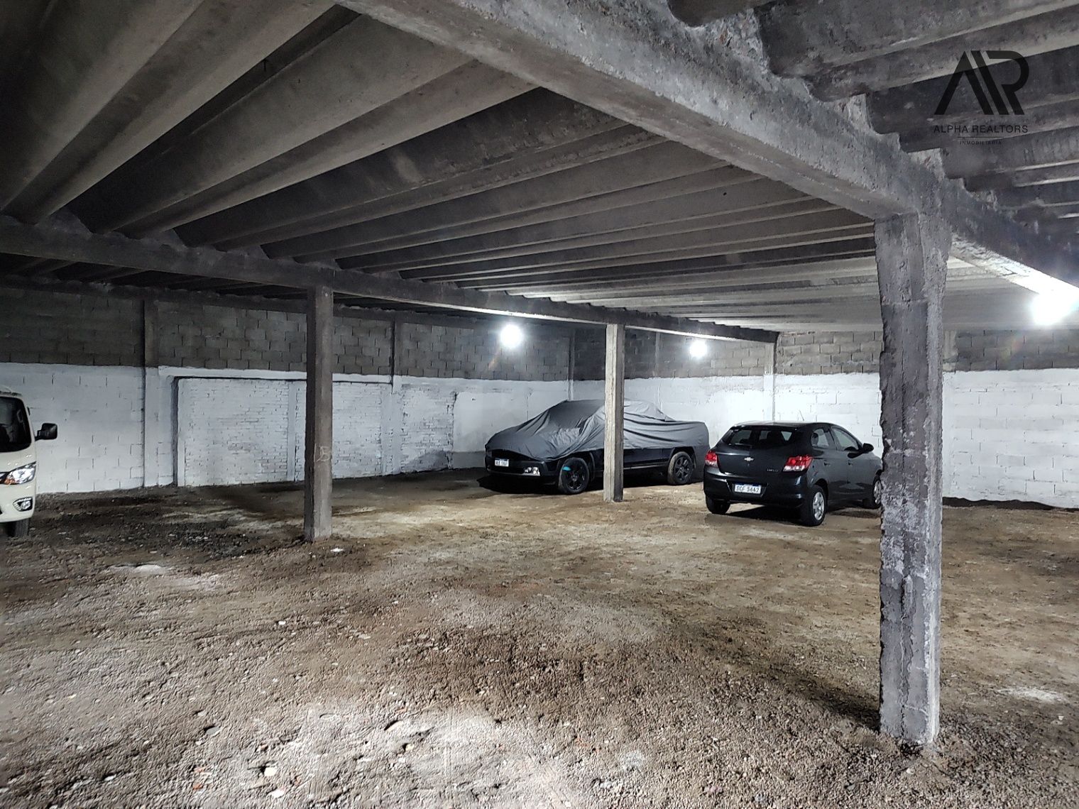 Garage en alquiler ubicado en Malvin Norte · Foto 2