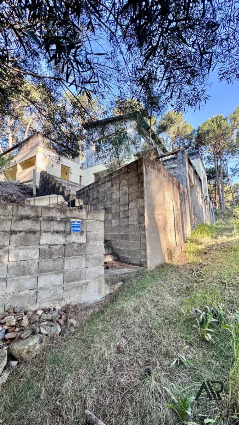 Casa en venta c/ cochera en Laguna Del Sauce