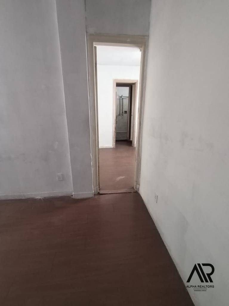 Alquiler de apartamento contrafrente 3 dormitorios 2 baños Centro de Montevideo · Foto 5