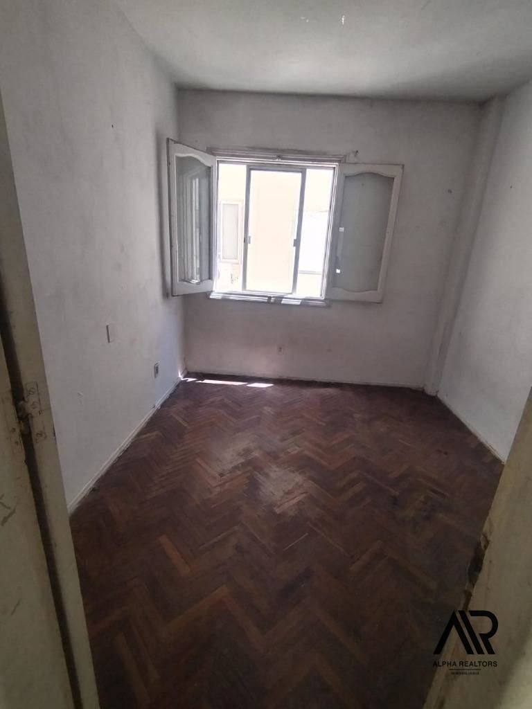 Alquiler de apartamento contrafrente 3 dormitorios 2 baños Centro de Montevideo · Foto 4