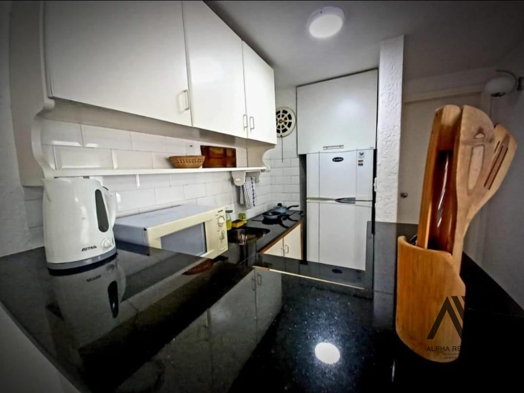 Apartamento en alquiler c/ cochera en Playa Mansa · Foto 8
