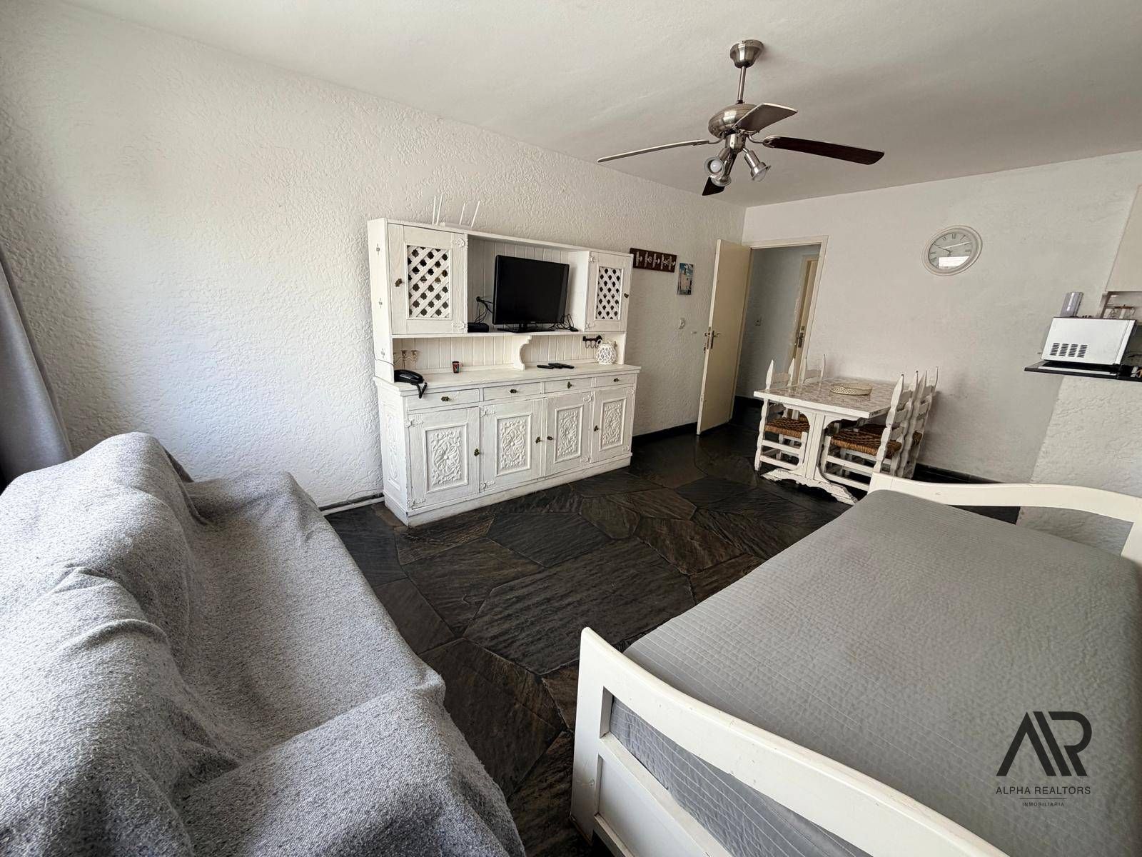 Apartamento en alquiler c/ cochera en Playa Mansa · Foto 7