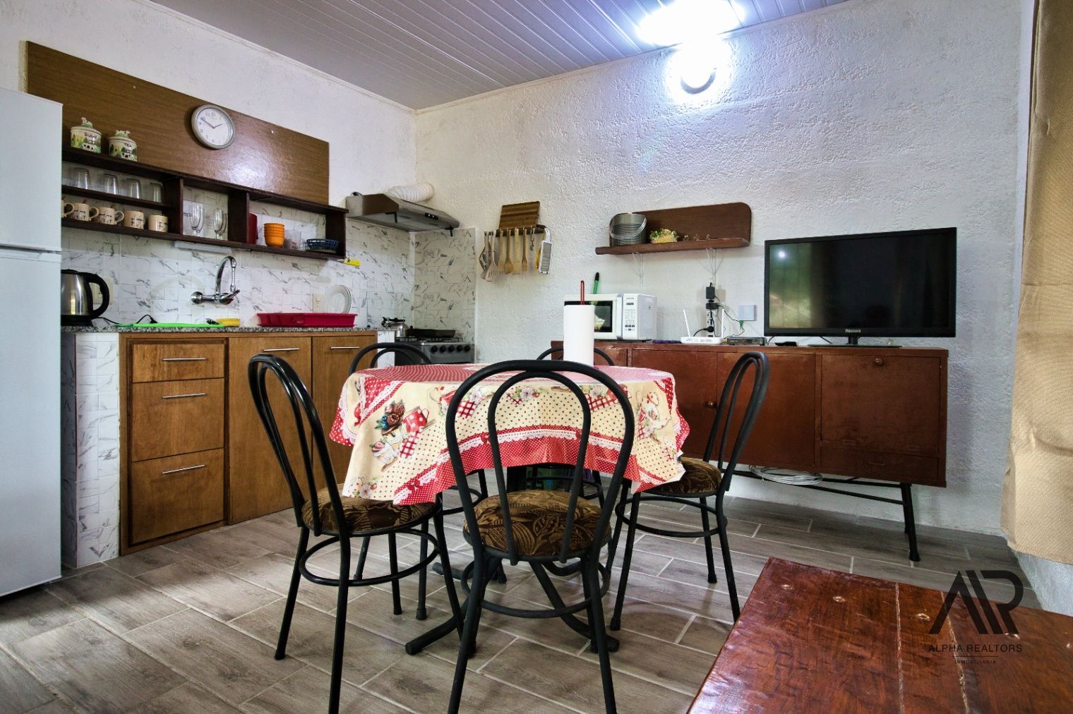Casa en alquiler c/ cochera en Santa Ana · Photo 2