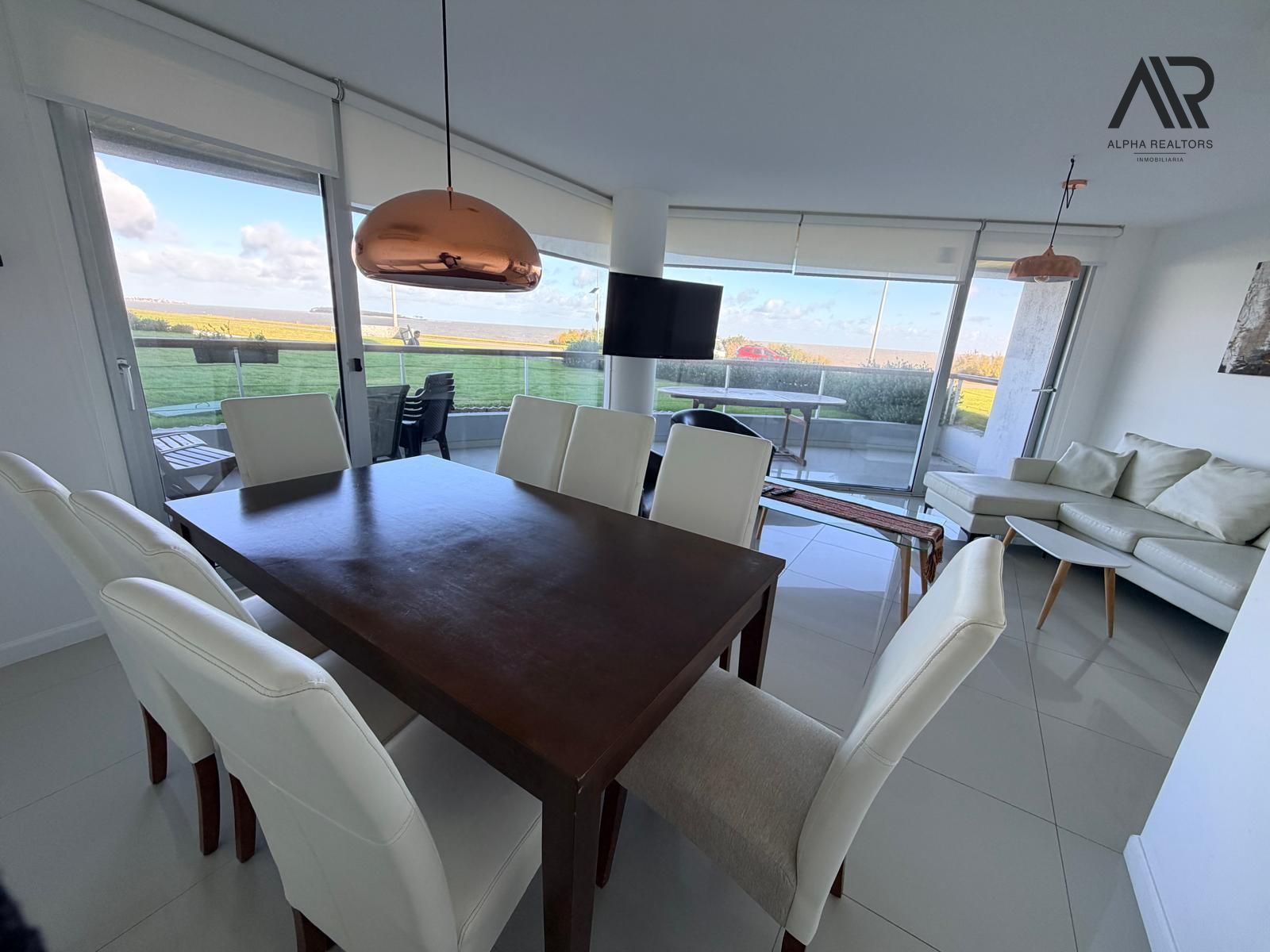 Apartamento en alquiler vista al mar c/ cochera en Pinares · Photo 1