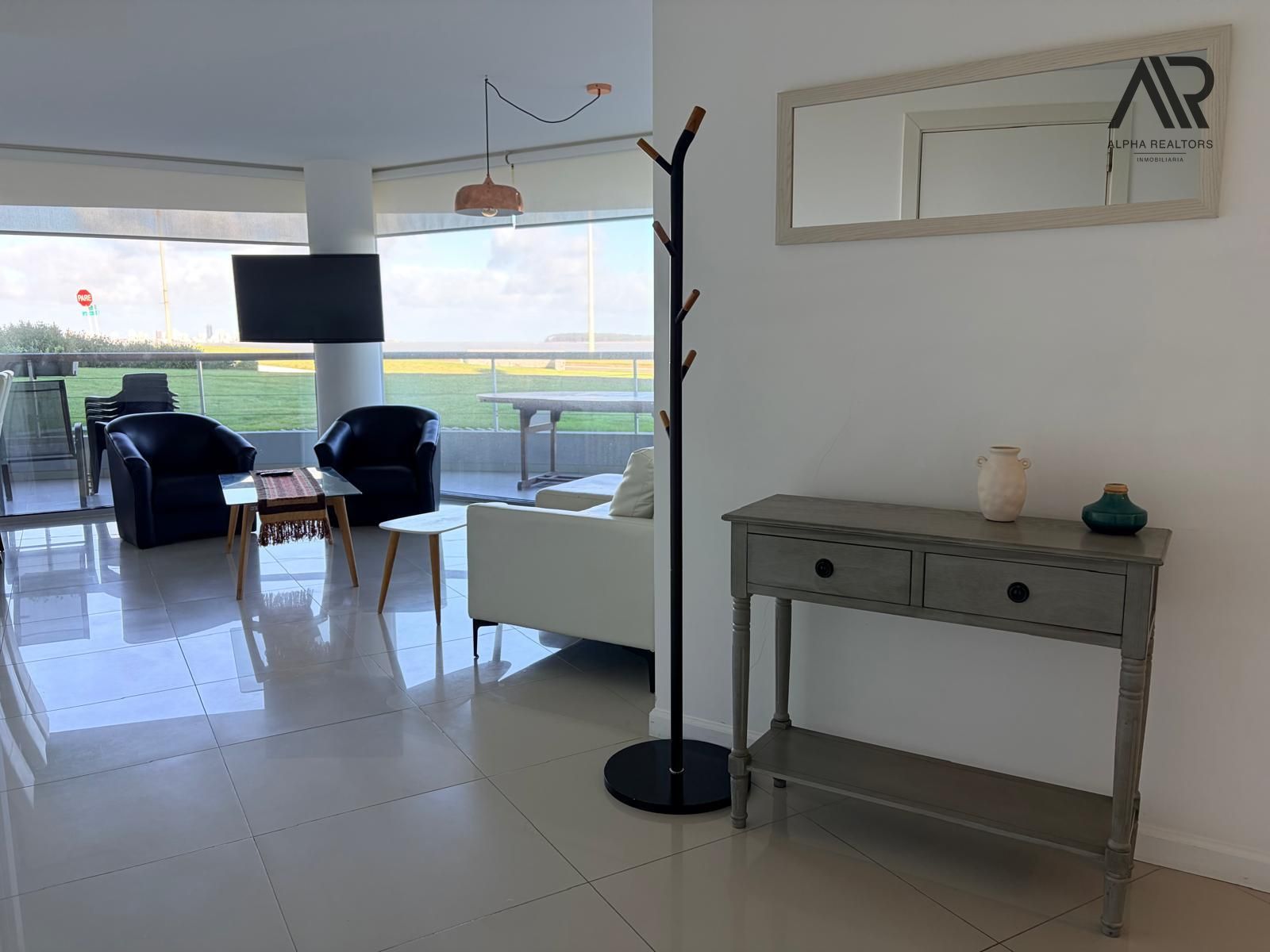 Apartamento en alquiler vista al mar c/ cochera en Pinares · Photo 3