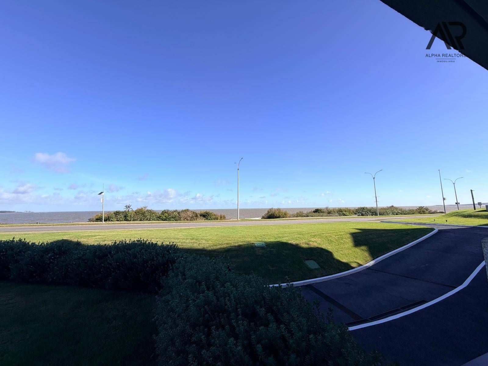 Apartamento en alquiler vista al mar c/ cochera en Pinares · Photo 6