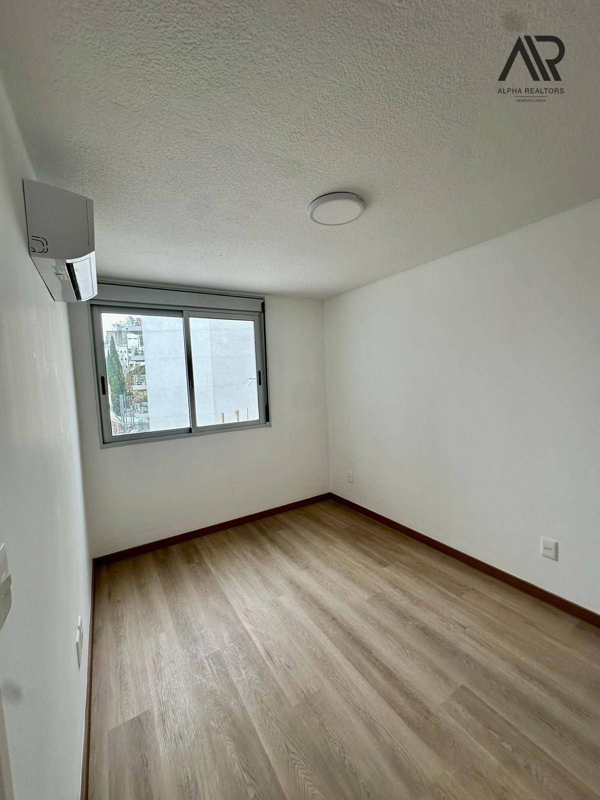 Alquiler Apartamento 1 Dormitorios 1 baño en tres Cruces · Foto 7