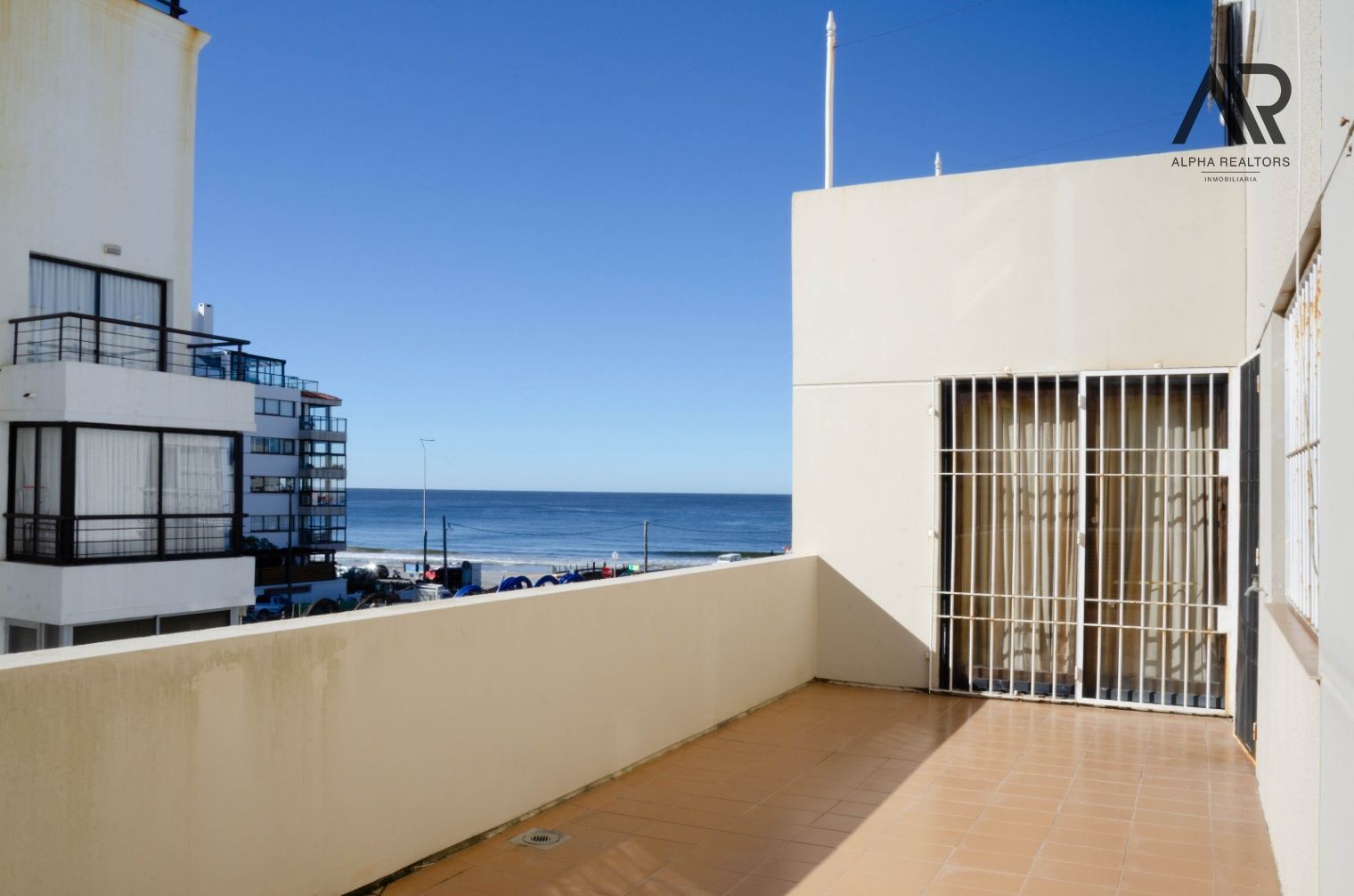 Apartamento en venta c/ cochera en Península