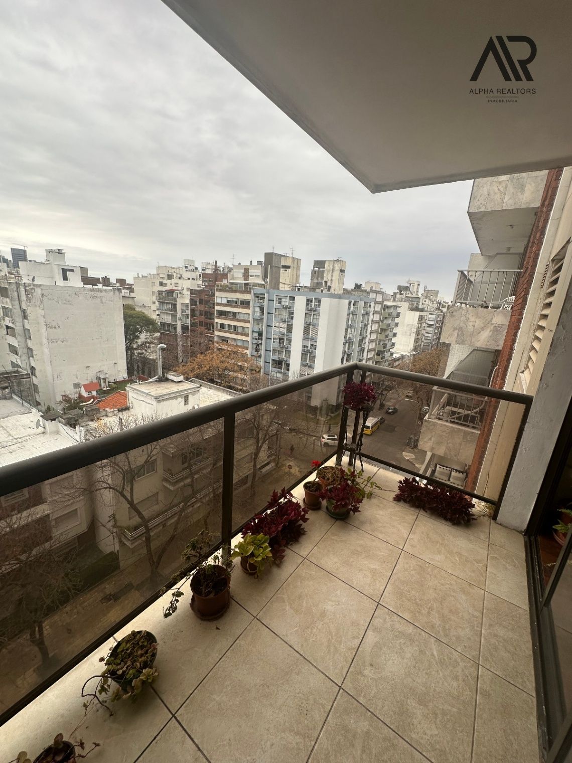 Apartamento en alquiler c/ cochera en Pocitos Nuevo