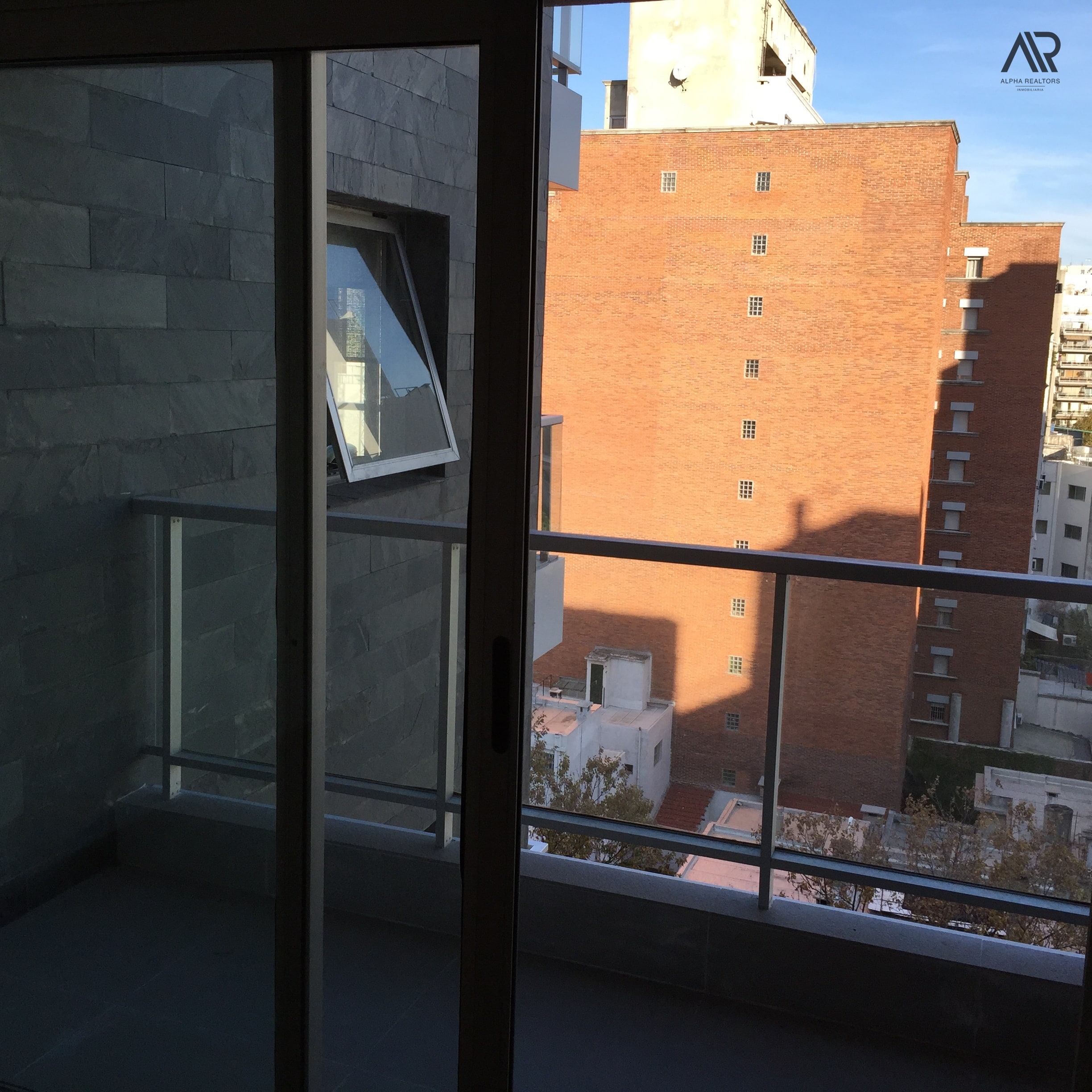 Apartamento en venta c/ cochera en Pocitos Nuevo
