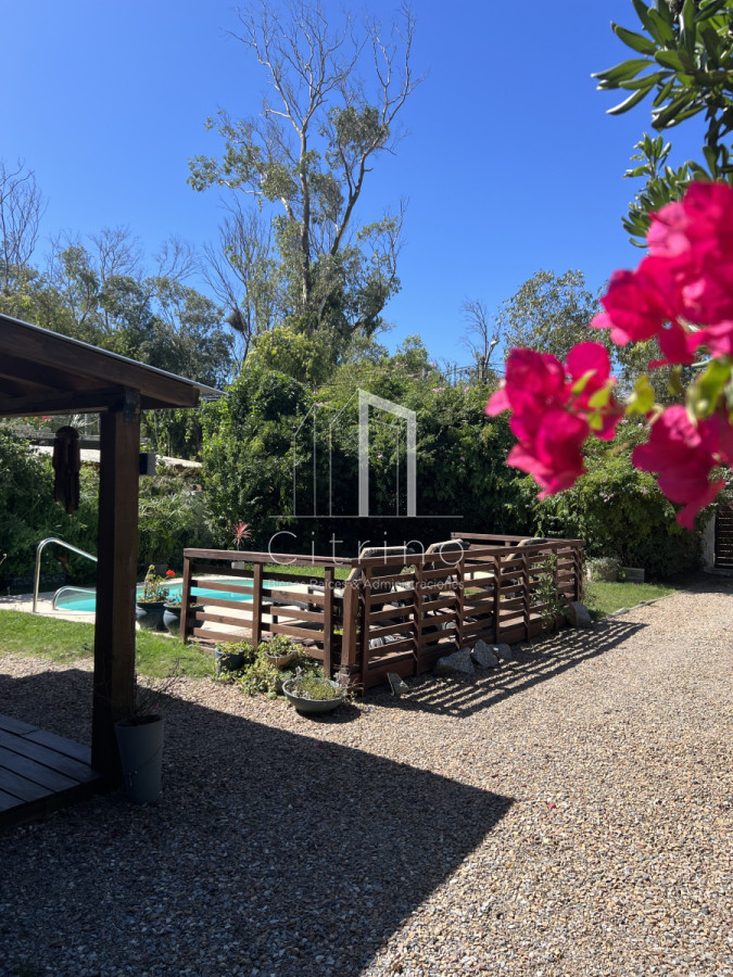 Venta y alquiler de hermosa casa en Balneario BS. AS.