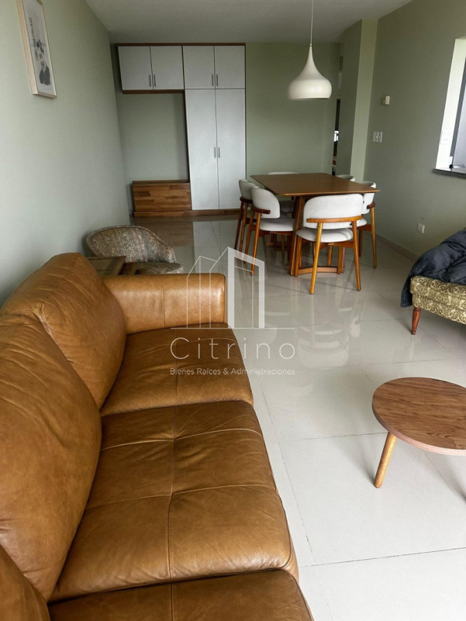VENTA DE HERMOSA UNIDAD 2 DORMITORIOS - AVDA ROOSEVELT.