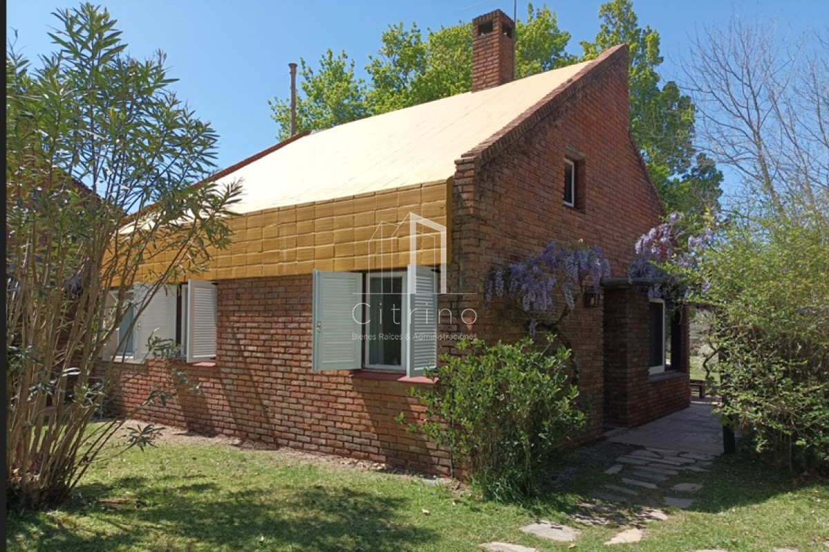 Venta casa en Club Azul, barrio privado, Punta Ballena