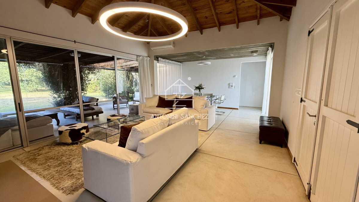 Casa en alquiler en Rincón del Indio