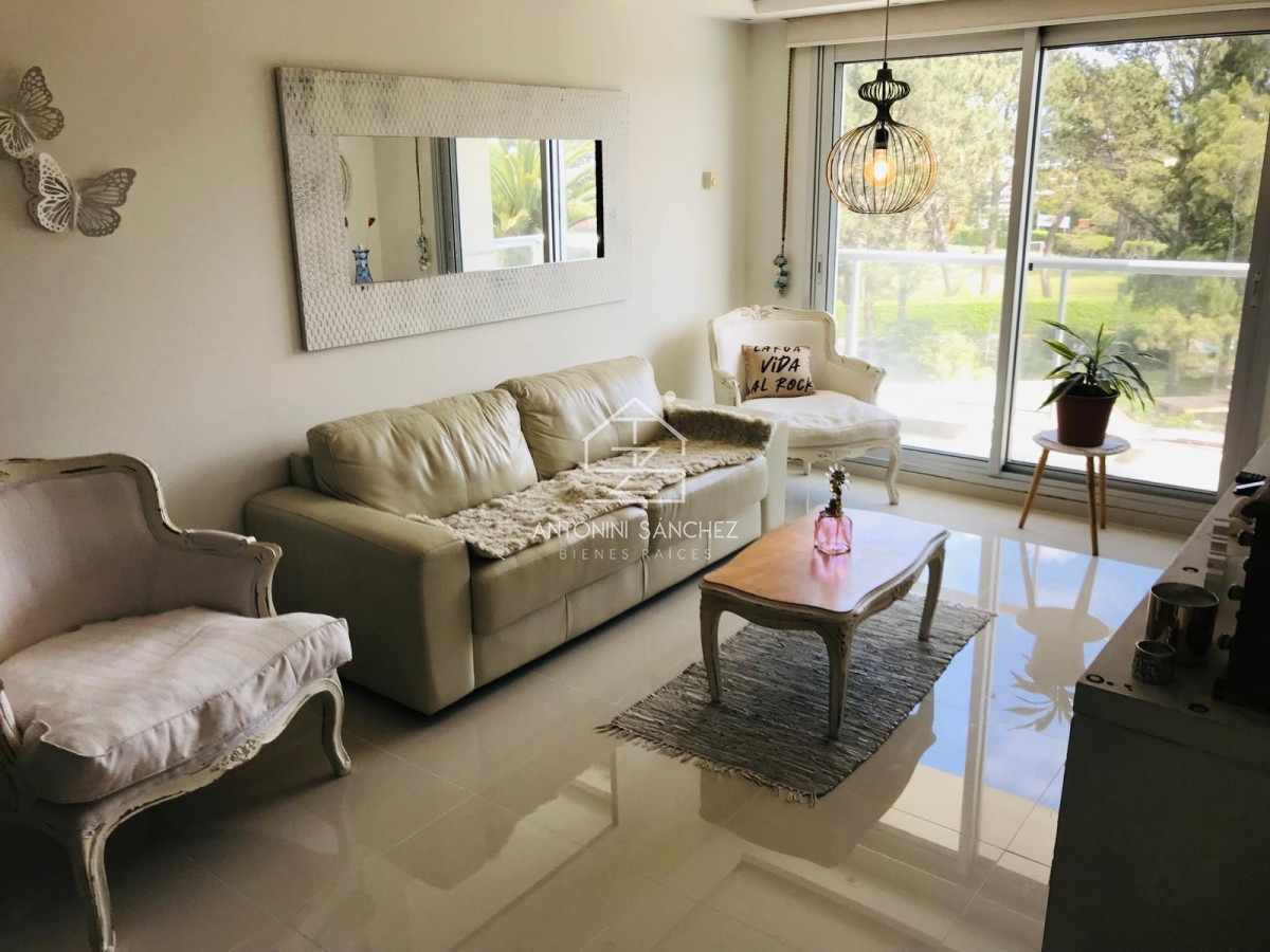 Apartamento alquiler anual 3 dormitorios