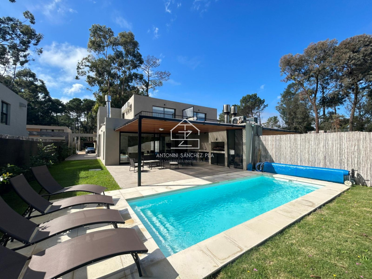 Casa en venta en Solanas