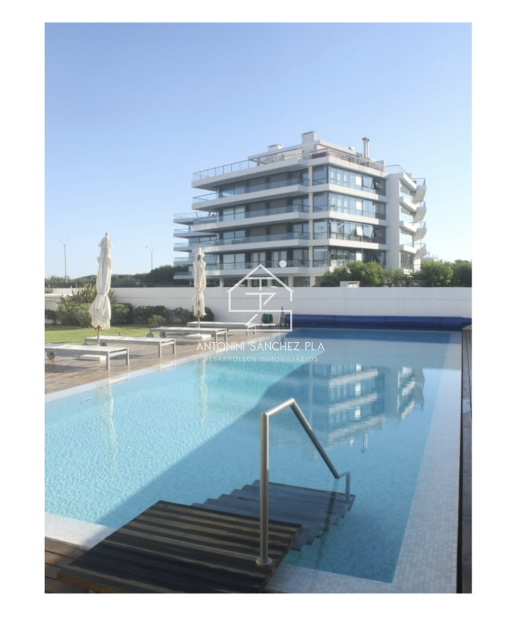 Apartamento en primera línea